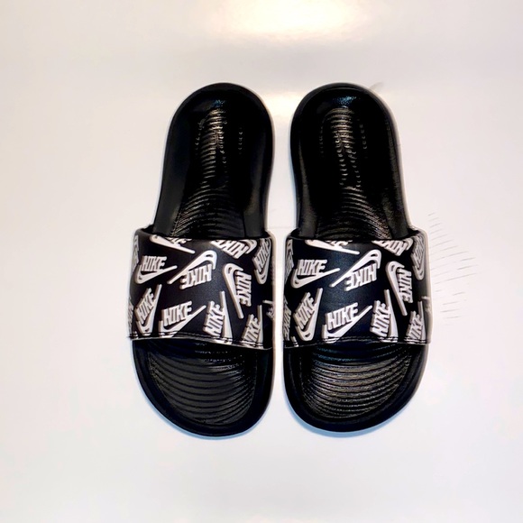 Nike Other - Nike slides size 9